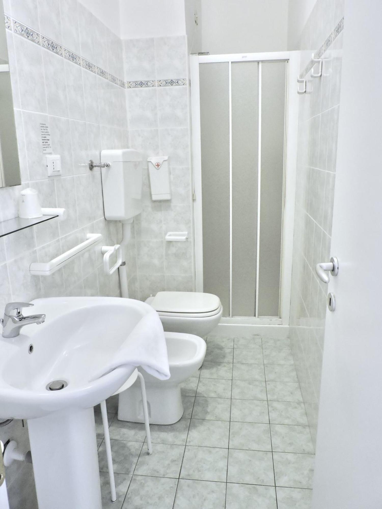 Hotel Villa Chiara Finale Ligure Zewnętrze zdjęcie
