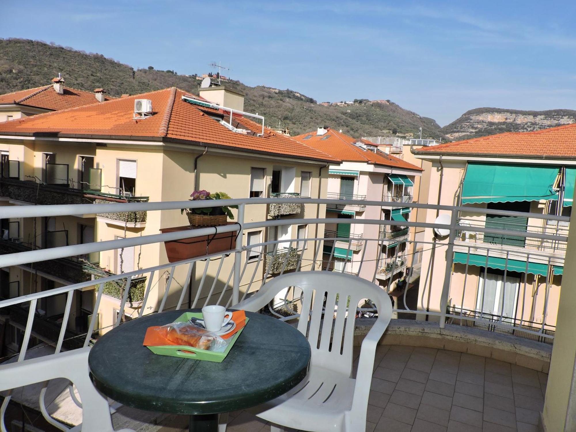 Hotel Villa Chiara Finale Ligure Zewnętrze zdjęcie